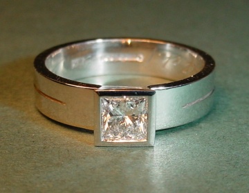 An 18ct white gold engagement ring