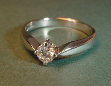 Platinum solitaire with 0.24cts brilliant cut diamond