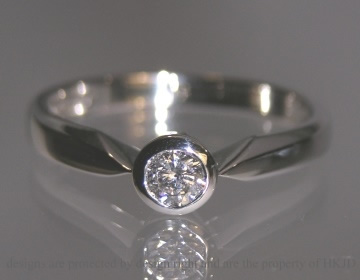 Platinum engagement ring with a brilliant cut 0.26ct diamond  