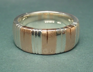 Bespoke chunky 9ct white and rose gold wedding ring