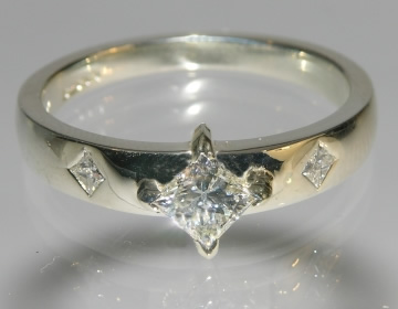 Bespoke diamond engagement ring