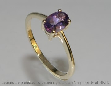 amethyst and 9ct yellow gold ring