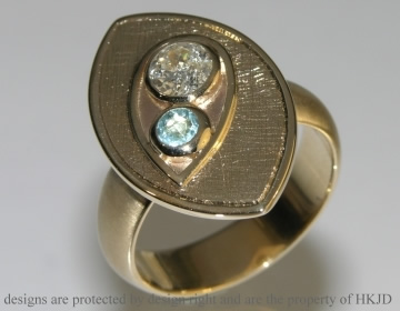 9ct yellow gold diamond and aquamarine dress ring