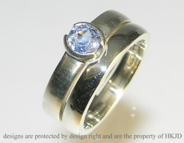 Bespoke 9ct white gold fitted wedding ring