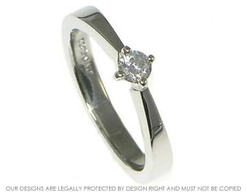 Platinum and 0.17ct H SI diamond engagement ring 