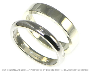 Pait of 9ct white gold bands