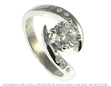 Platinum twist style dress ring, with 1.01ct F SI1 diamond