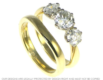 Bespoke 18ct yellow gold shaped wedding ring.