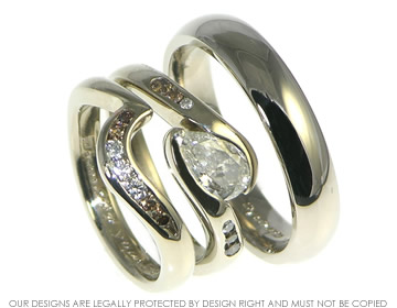 18ct white gold fitted wedding ring