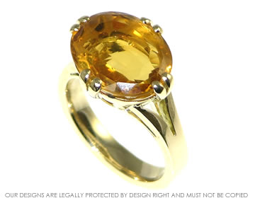 9ct yellow gold citrine dress ring.