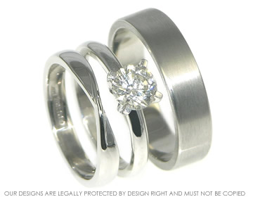 Hayley's bespoke palladium wedding ring with twist detail