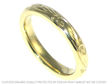 Angeline's 18ct yellow gold and engraved detail wedding ring