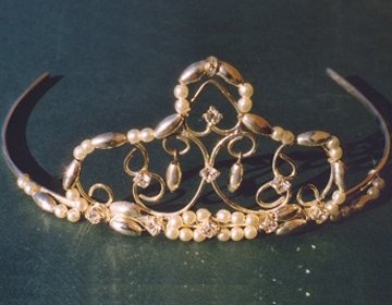 A Victorian inspired classic tiara.