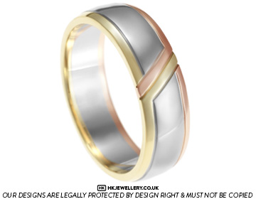 Joa's mixed metal wedding ring with engraved lines