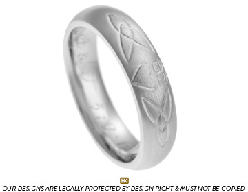 Tim and Aoife loved the idea of a celtic inspired wedding ring