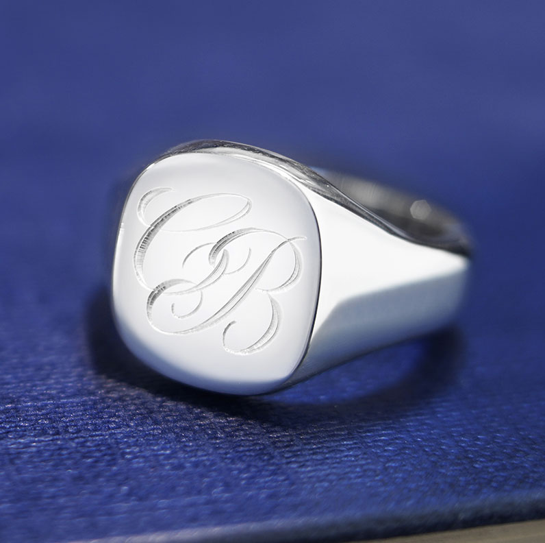 12255-Customisable-Sterling-silver-oval-signet-ring_9.jpg