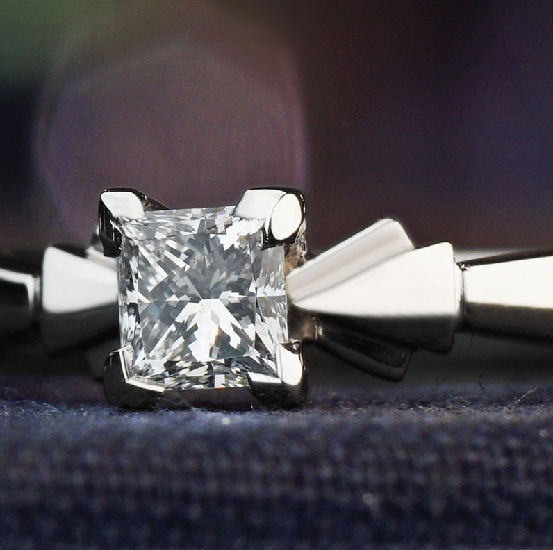 13137-art-deco-inspired-034ct-princess-cut-diamond-palladium-engagement-ring_9.jpg