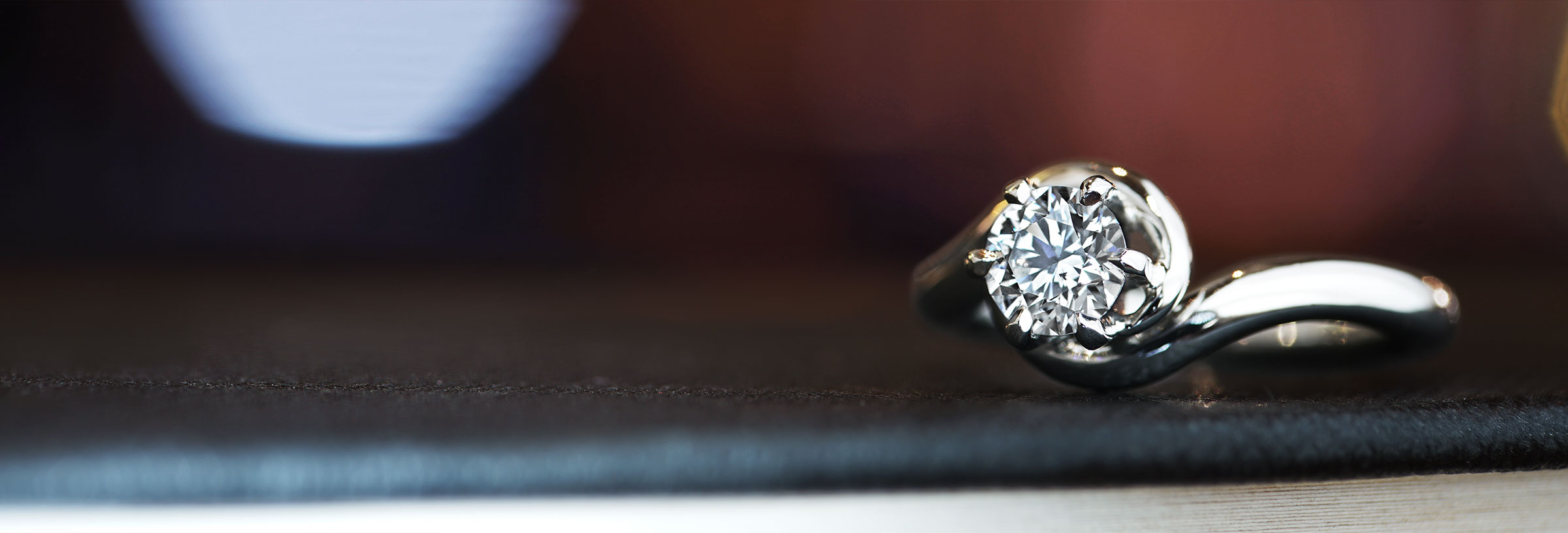 Palladium and Diamond twisting engagement ring