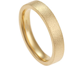 16511-18-carat-yellow-gold-wedding-band_1.jpg