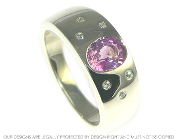 Helen wanted a engagement ring with pink sapphire and diamonds