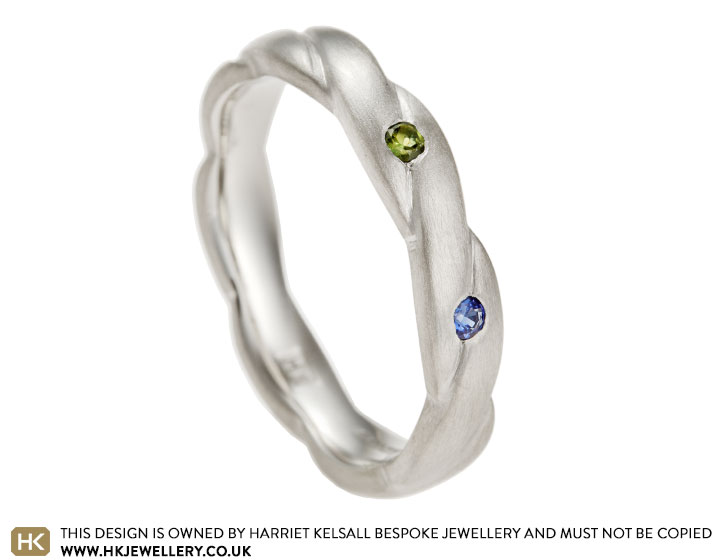 Kate's palladium, sapphire and peridot twist eternity ring