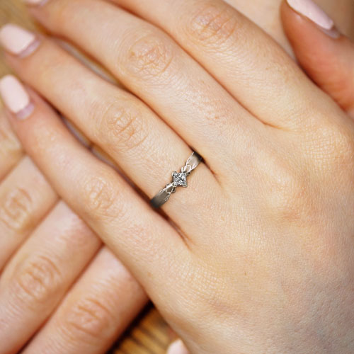17054_fairtrade-white-gold-art-deco-inspired-princess-cut_5.jpg