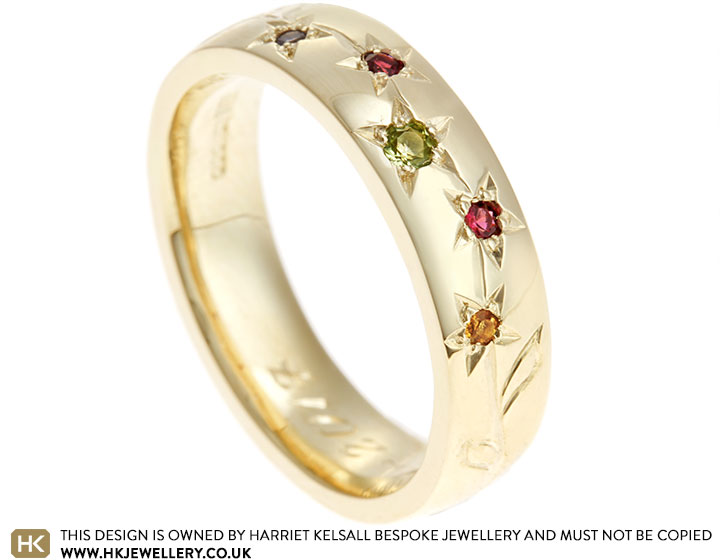 Helene's 9 carat floral inspired dress ring in memory of her mother