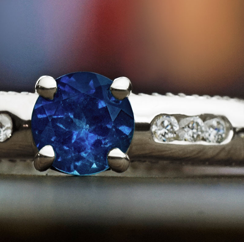11889-cornflower-blue-061ct-sapphire-diamond-and-9ct-white-gold-engagement-ring_9.jpg