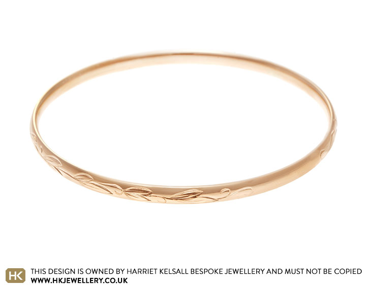 9 carat store gold bangle