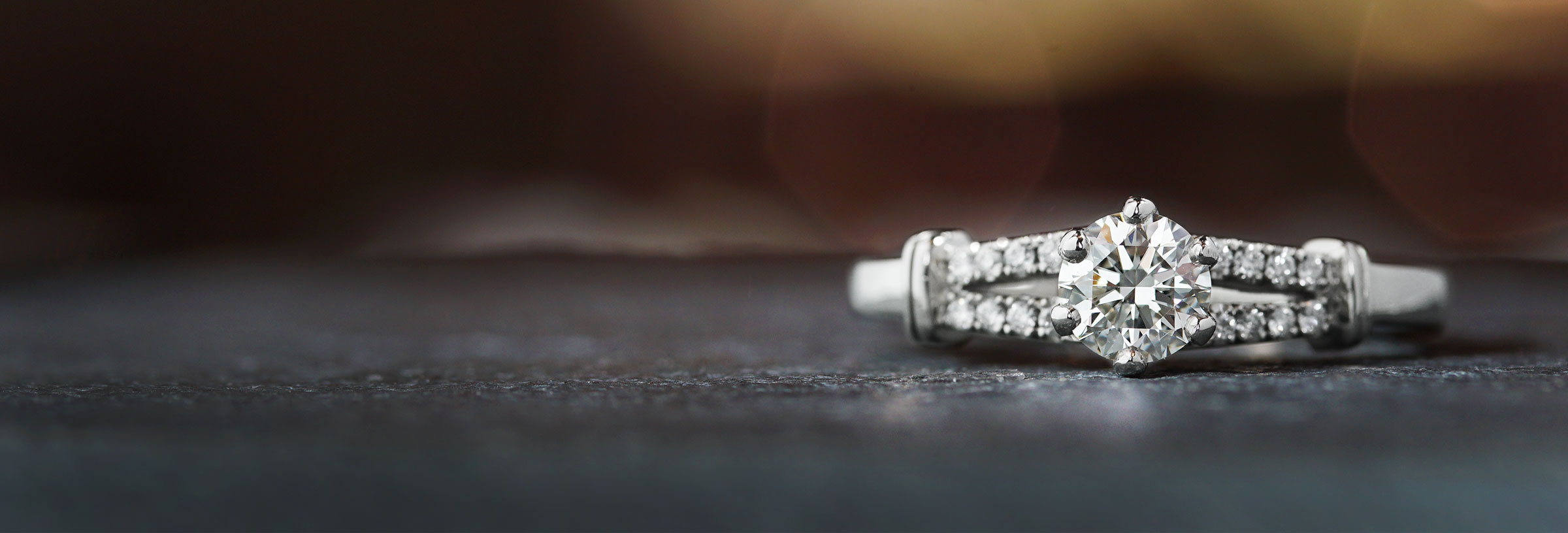 palladium-and-diamond-split-shoulder-and-collar-engagement-ring