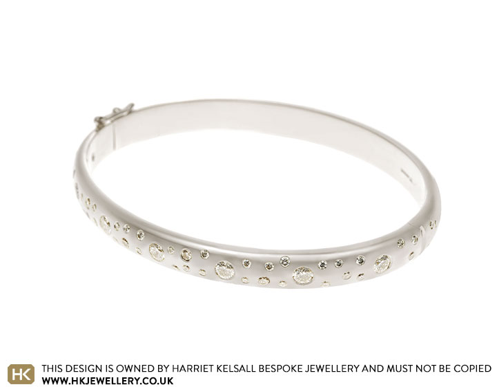 Lindsay's 9ct White Gold Scatter Set Diamond Hinged Bangle