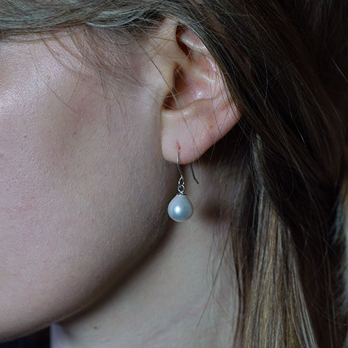 OwMell 10mm Shell Pearl Earrings Drop for Women 925 Sterling Silver Pearl Dangle Earrings Hooks 