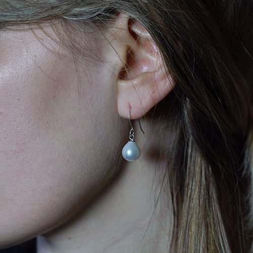 Pearl hook clearance drop earrings