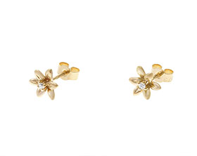 22165-yellow-gold-and-diamond-lily-flower-stud-earrings_1.jpg