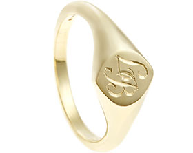 22649-fairtrade-yellow-gold-signet-ring-with-engraving_1.jpg