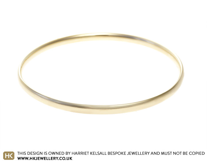22955-yellow-gold-courting-profiled-bangle_2.jpg