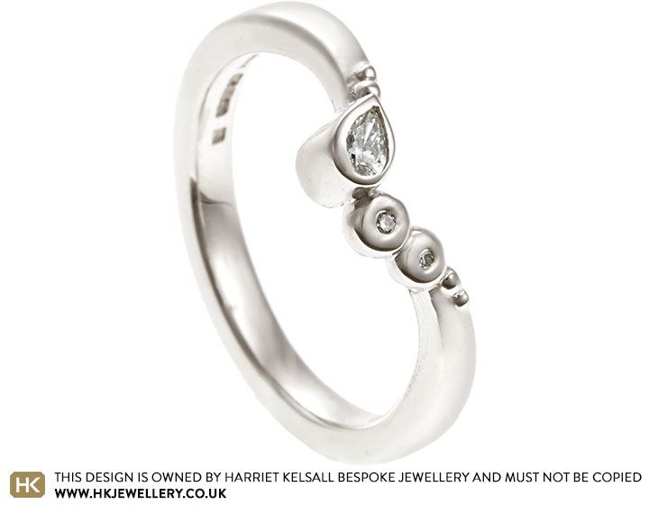 23365-white-gold-fitted-eternity-ring-with-mixed-cut-diamonds_2.jpg