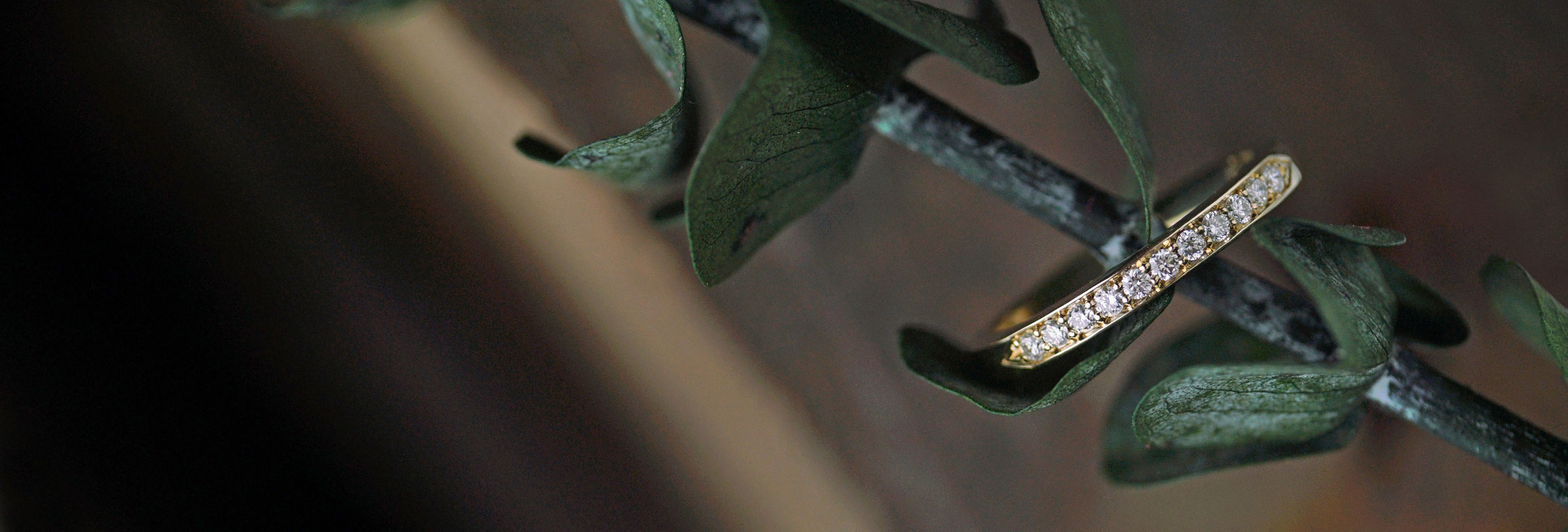 fairtrade-yellow-gold-eternity-ring-with-brilliant-cut-diamonds