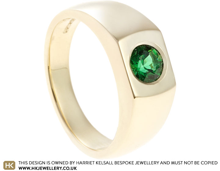 Vickie's 9ct yellow gold and green tourmaline dress ring