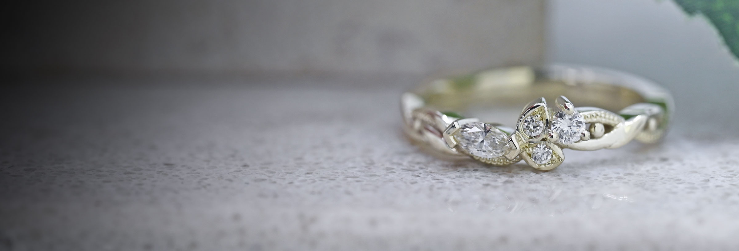 Vintage & nature inspired halo engagement ring