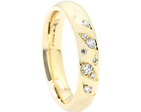 24892-yellow-gold-eternity-ring-with-brilliant-cut-diamonds-in-marquise-shaping_1.jpg