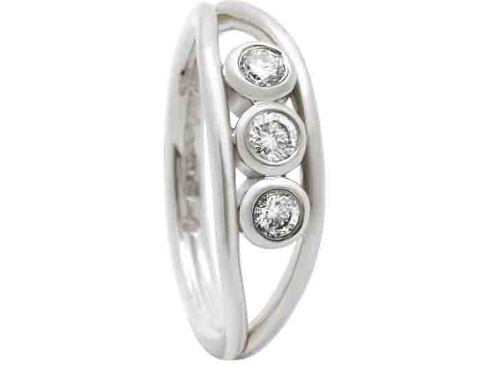 Leanne's Fairtrade 9ct White Gold and Diamond Milestone Ring