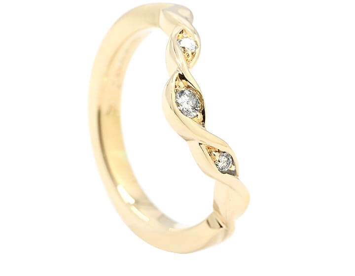 Kathryn's Ripple Inspired Wedding Ring