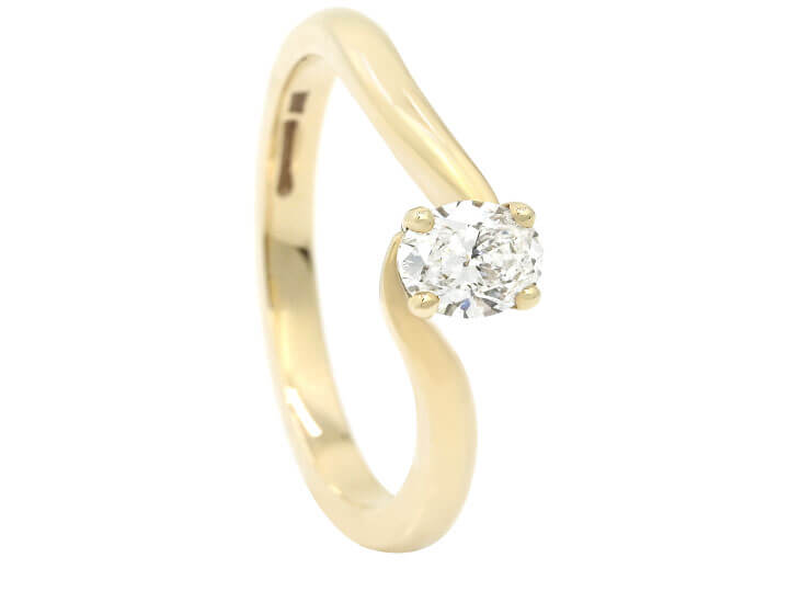 Elegant Oval Diamond Engagement Ring