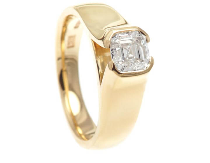 Nicola's dramatic 9ct yellow gold and diamond engagement ring