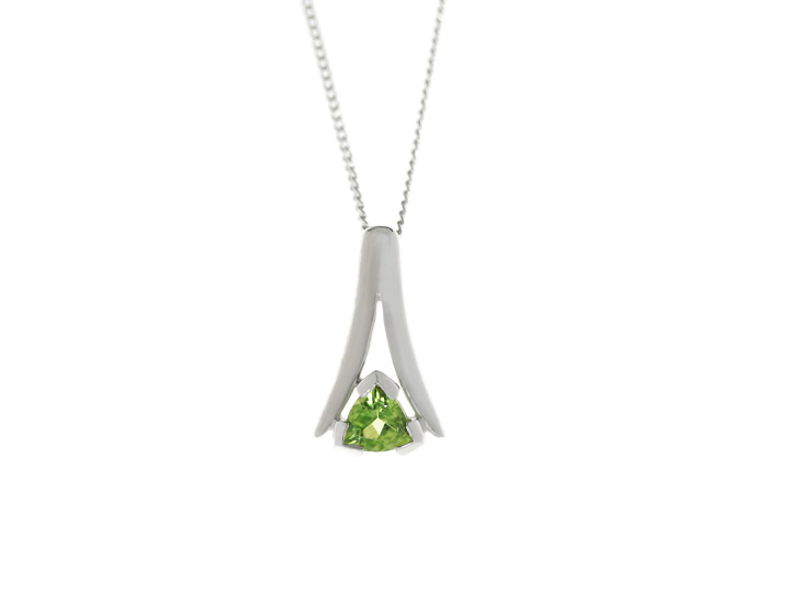 Lyn's surprise peridot and sterling silver pendant