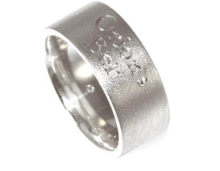 9ct white gold eternity ring with engraved detail and diamonds 