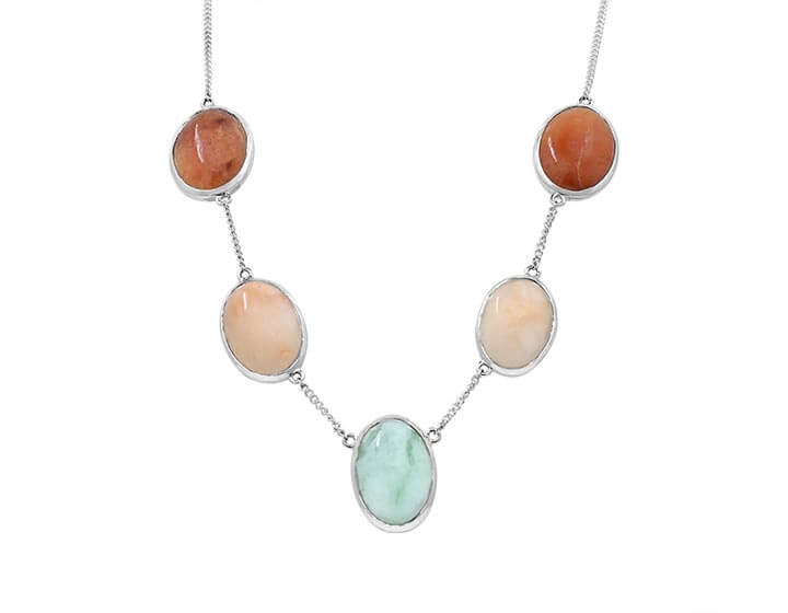 A Handmade Sterling Silver Jade Necklace