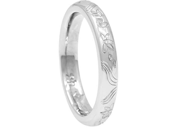 Carina's Floral Engraved Wedding Ring