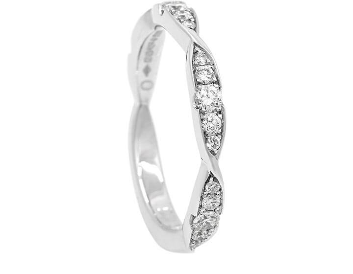 A Twisting Platinum Engagement Ring